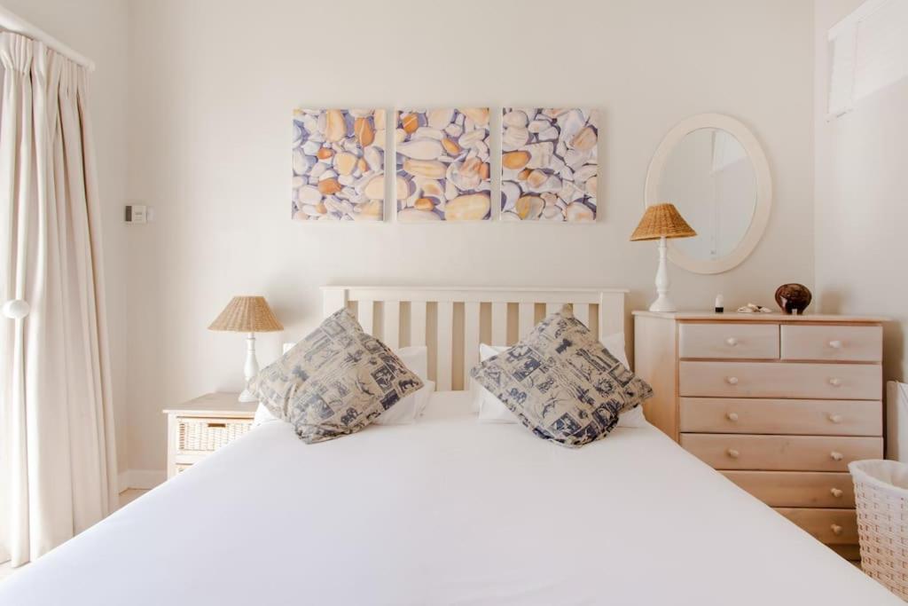 The Grosvenor Guest House & Self Catering 시몬스타운 외부 사진