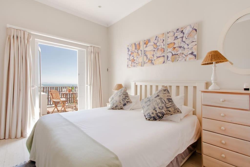 The Grosvenor Guest House & Self Catering 시몬스타운 외부 사진