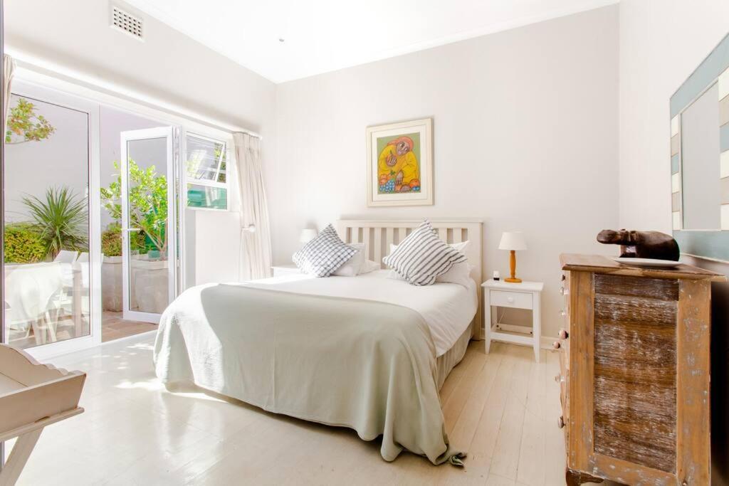 The Grosvenor Guest House & Self Catering 시몬스타운 외부 사진