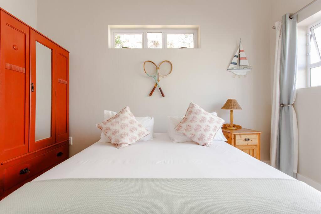 The Grosvenor Guest House & Self Catering 시몬스타운 외부 사진